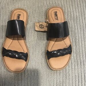 New With Tags the Børn Cherita Braided Leather Slide Sandals in black